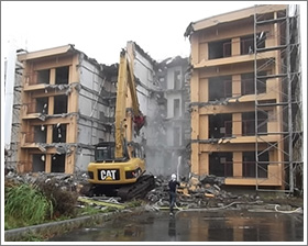 東京都立川市RC4階建て建築物解体工事1